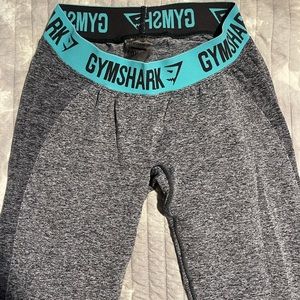 Gym shark booty contouring leggings. Size M